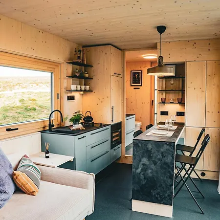 Apartment Tinyhouse Rozbresk Daybreak